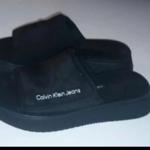 Calvin klein sommar tofflor platå - Nya Storlek 38