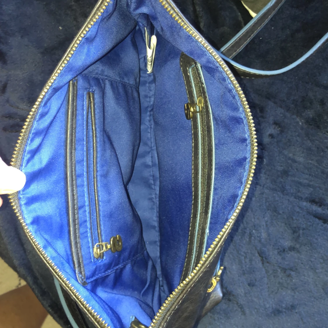 Svart axelväska från Desigual - 91