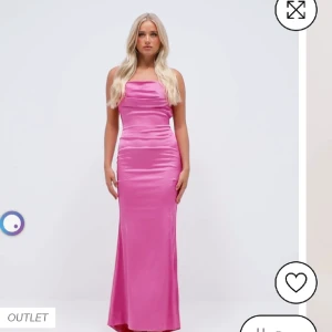 Rosa balklänning - St S men passar även XS  Säljer min superfina balklänning, använd 1 gång💞  