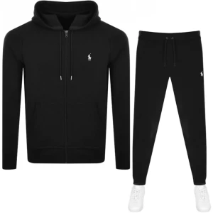 Ralphlauren hela setet - Både byxorna och koftan är i storlek M, säljer dessa för att de inte passar mig. Koftan säljs för 800kr och byxorna för 700kr. Hela setet säljs för 1300kr.