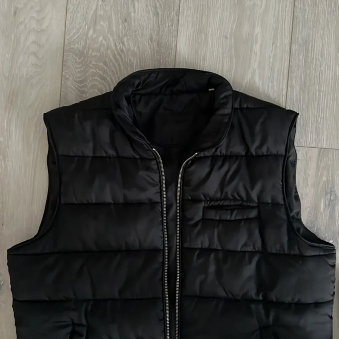 John Henric väst  - 90