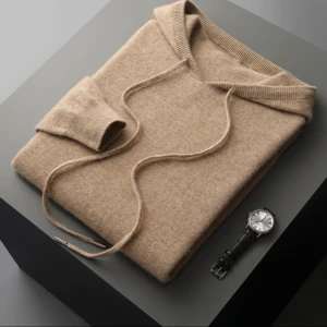 Merinoull hoodie  - Helt oanvänd merinoull hoodie i storlek S i färgen beige. Möts bara upp i Stockholm 