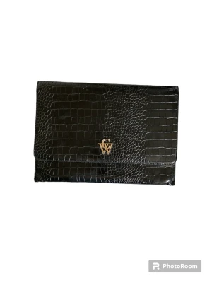 Datafodral  - Säljer mitt jättefina datafodral från GW då det inte kommer till användning💗Väldigt bra skick!