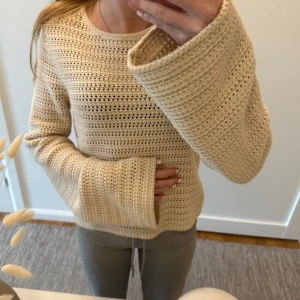 Jättefin stickad💕 - Jättefin stickad från Lindex. Inga tecken på användning💕