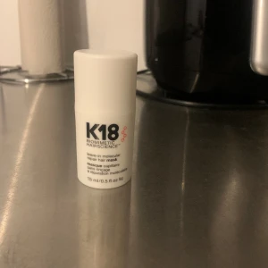 K18 - Har enbart använt en gång. Köpte på lyko för 349kr men säljer för 150kr