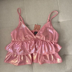 rosa metallicfärgad topp - oanvänd, lappen kvar🩷 säljer för 75kr+frakt