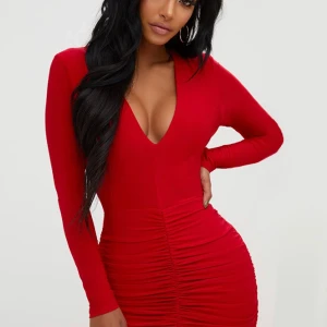 Plt klänning  - Snygg klänning som ger en, en snygg shape 