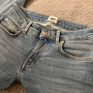 Lowwaist bootcut jeans - Säljer dessa jeans från lager då dom är för långa och inte kommer till användning. Väldigt fint skick, nypris 400kr Säljer för 250kr💕 Kom privat för fler bilder☺️