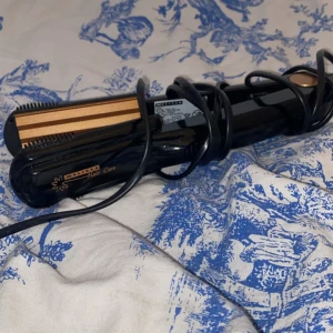 Krustång - En helt fungerande krustång från melissa hair care💕