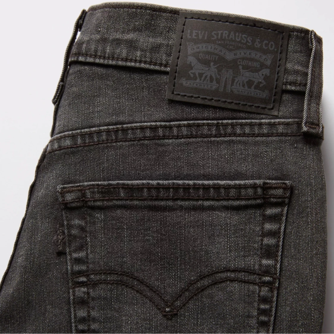 Levi’s Jeans - 90
