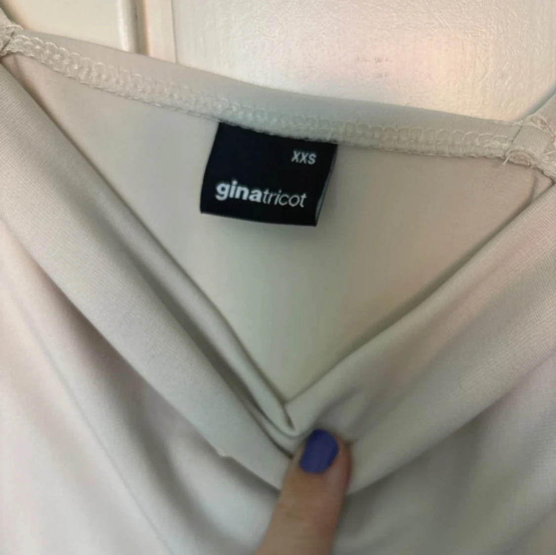 Fest topp från Gina Tricot - 90