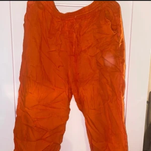 Linne byxor  - Linne byxor ifrån Gina tricot 