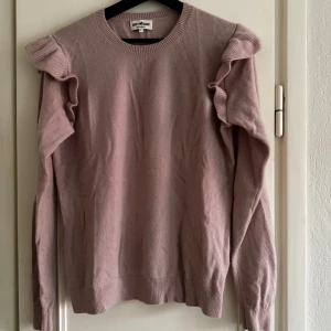 Soft Goat tröja - Stickad soft goat tröja, sparsamt använd och i fint skick!  100% kashmir