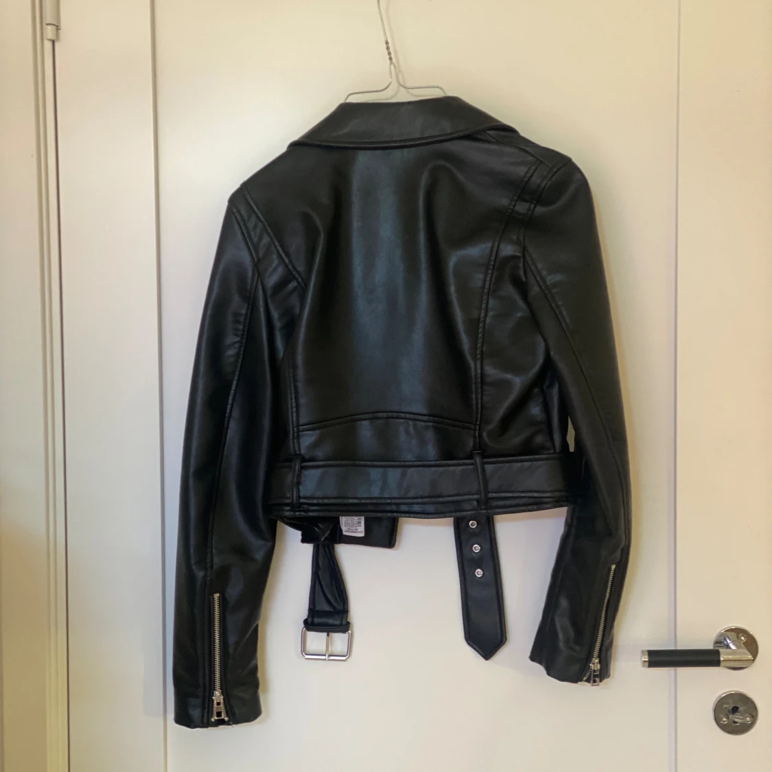 Svart skinnjacka  - 90