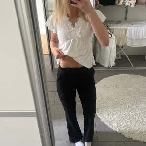 Kostymbyxor - Kostymbyxor från bikbok mid-rise (ej med slits). Nypris 500kr