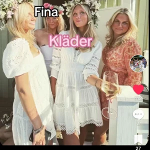 Vit klänning  - Hej! Är den någon som vet var klänningen är ifrån i mitten? Skulle verkligen uppskattas om någon vet! ❤️