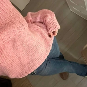 Gina stickad tröja🩷🩷 - As fin rosa stickad off shoulder tröja🩷 Ny skick💗
