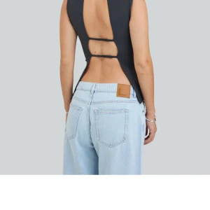 Topp med öppen rygg - Använd 1 gång.