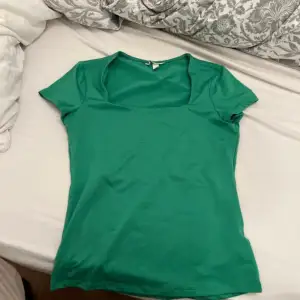 En fin grön tröja 
