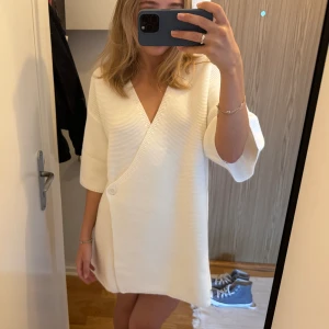 Sabo knit Dress  - Intressekoll på denna slutsålda klänning från Sabo (SaboSkirt) i storlek XS. Nypris är 1000kr (plus frakt och tull). Säljer då jag är osäker på stilen på mig. Storlek XS men passar S också