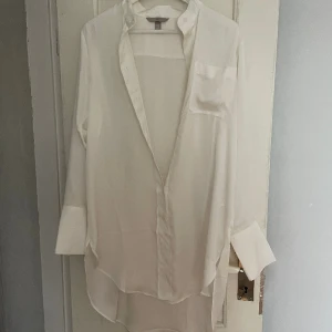 Skjorta - Jag säljer denna jättesöta oversized skjortan, jag älskar den verkligen men den kommer tyvärr inte till min användning längre. ❤️