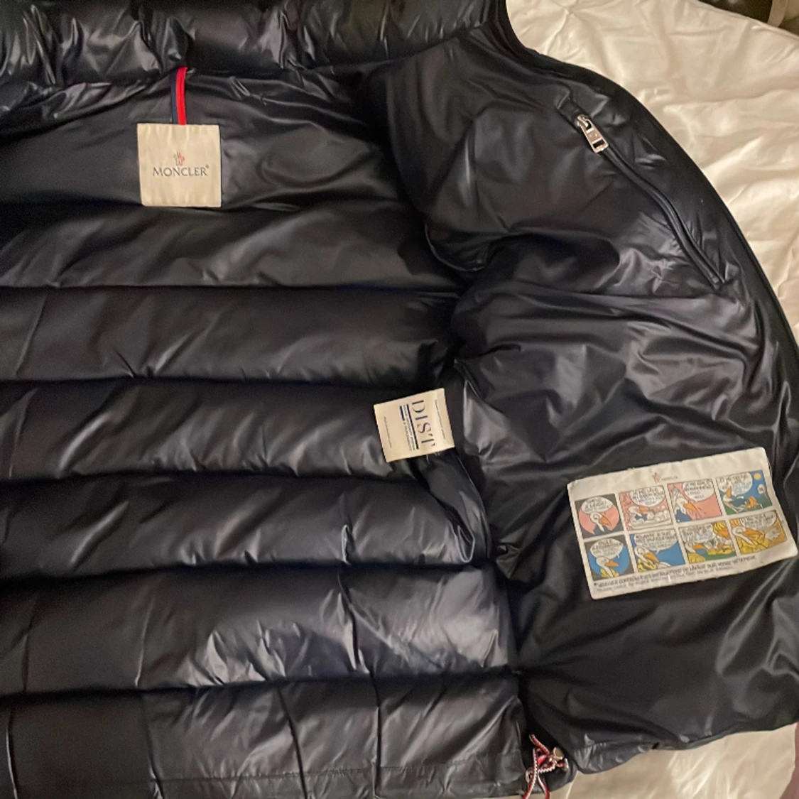 Moncler jacka  - 90