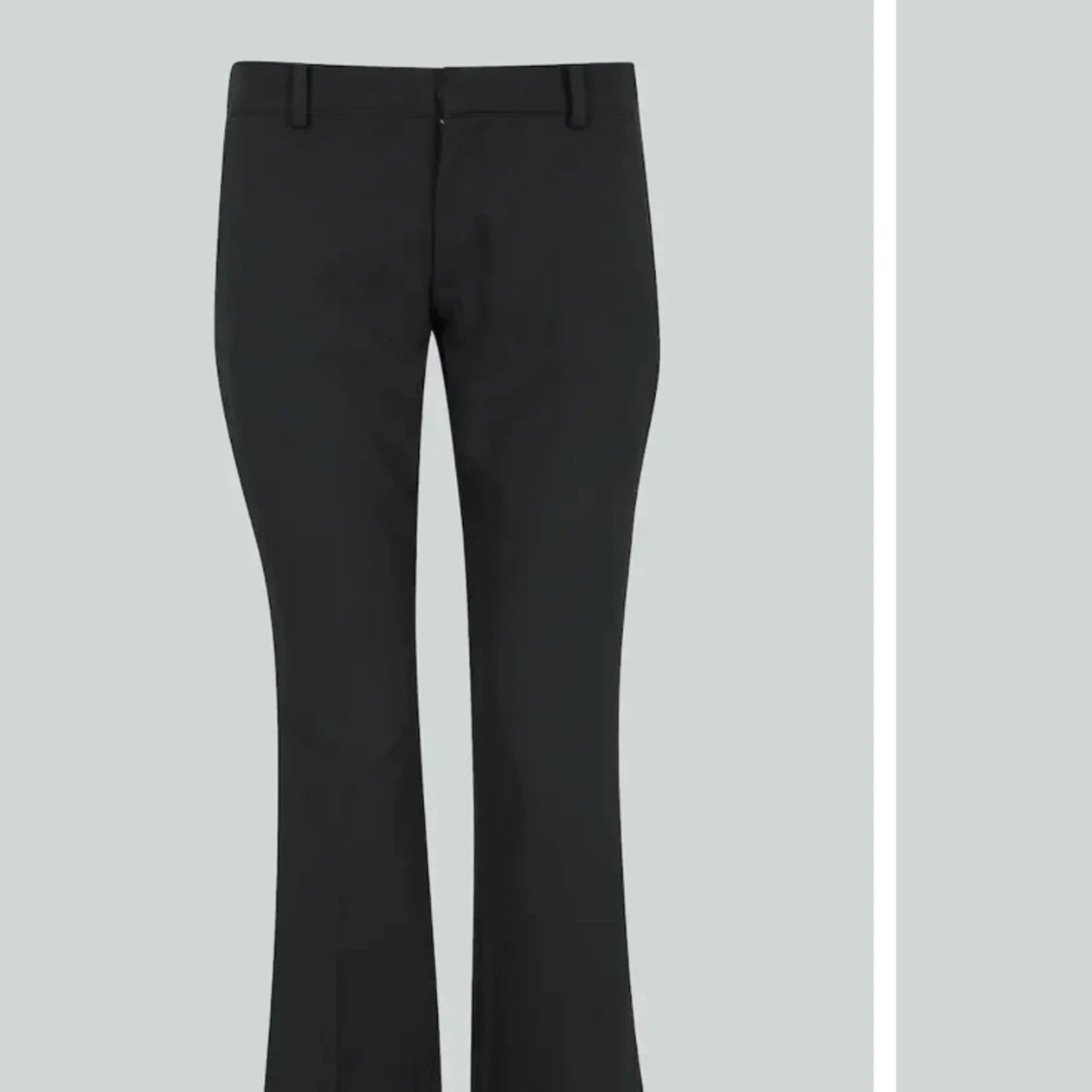 Vera kostymbyxor från bik bok storlek 34💕 säljer dem då dem blev för små 