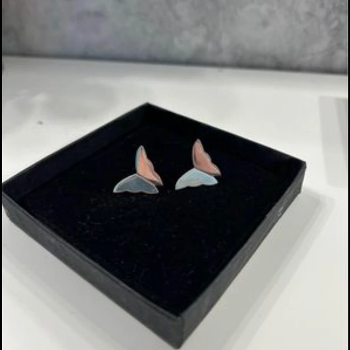 Efva attling öronhängen 