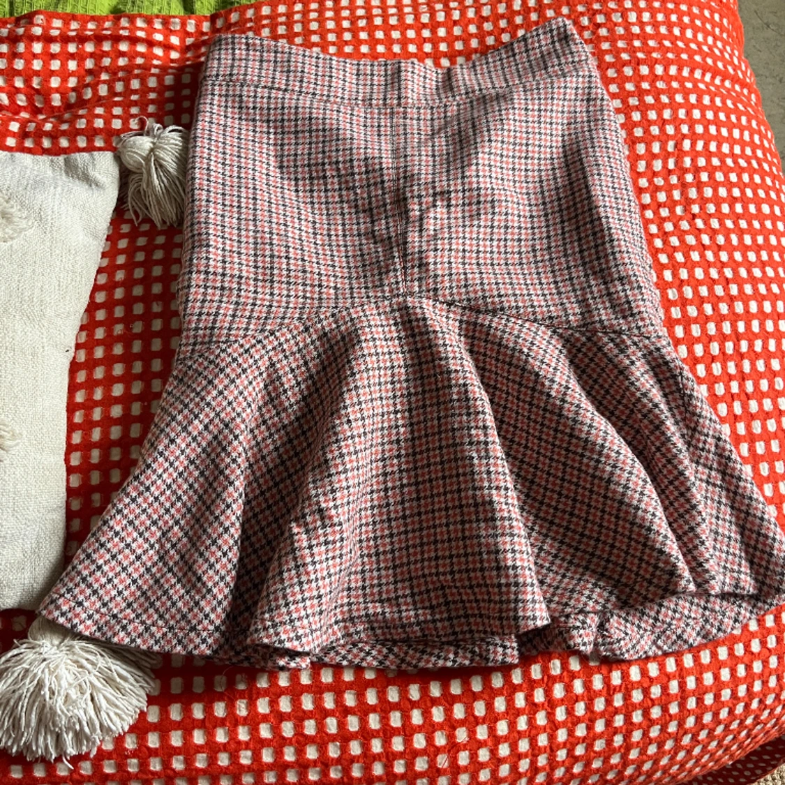 Hundtandsmönstrad kjol ull / viskos