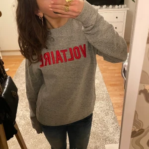 Zadig Voltaire tröja - Asfin zadig tröja, säljer pga att den inte kmr till användning längre❤️‍🔥❤️‍🔥 mycket bra skick! 