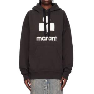 Säljer denna mörkbruna marant hoodie. Tecken på använd men fortfarande i fint skick❤️ har storlek M i vanliga fall och denna passar mig. Nypris runt 3500kr 
