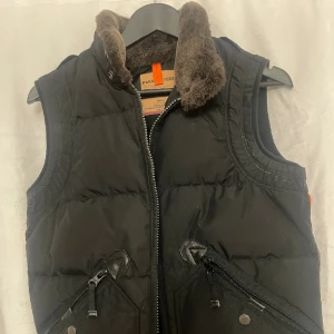 Väst - Para jumper, äkta. Kvitto finns. 