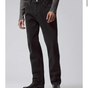 Space Jeans Weekday - Knappt använda! Skriv för fler bilder om du är intresserad 