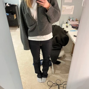 Zara jeans - Helt nya jeans från zara som är lite små för mig 