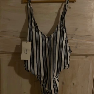 Baddräkt  - Baddräkt från Zaful som ej är använd. Storlek M men känns mer ut som S skulle jag säga