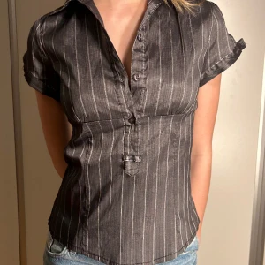 Randig topp - Randig topp köpt second hand i Köpenhamn