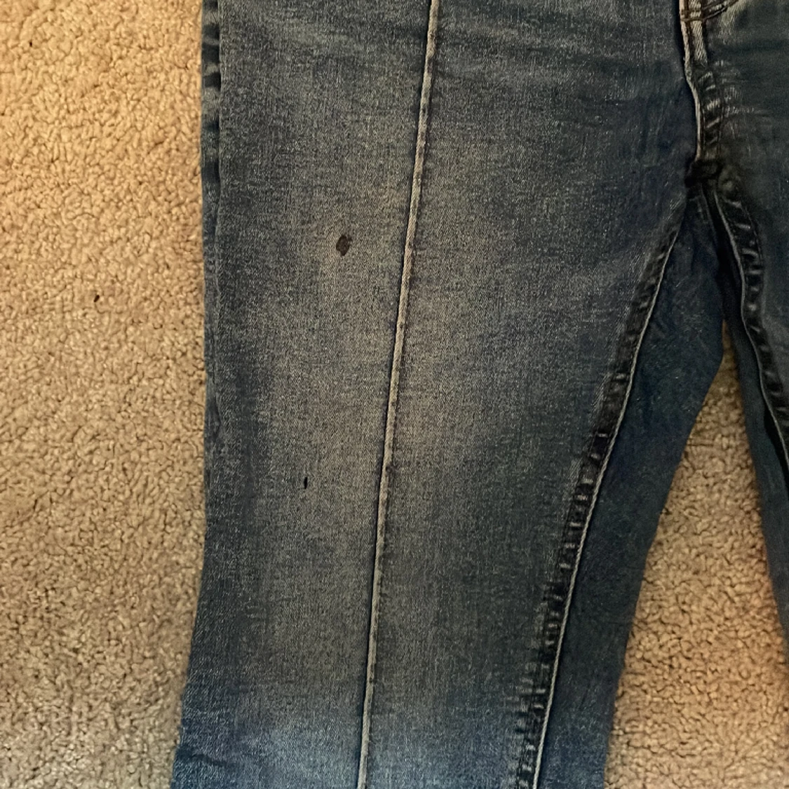 Utsvängda jeans från Lindex  - 25