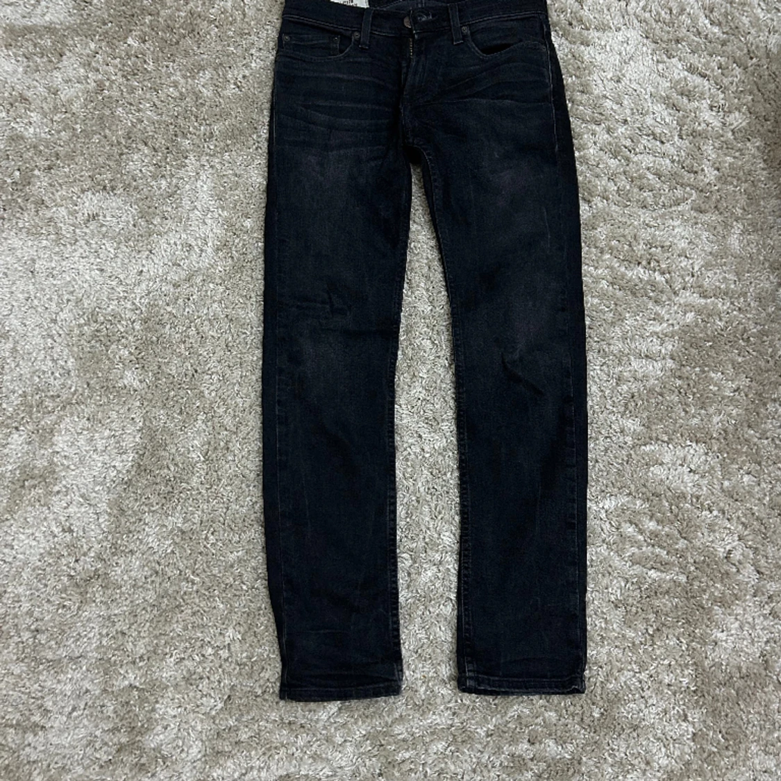 Svarta jeans byxor
