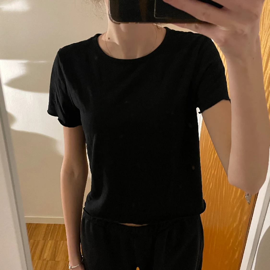 Basic svart t-shirt 