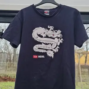 Diesel t shirt 6/10 i skick  Äkta står ej storlek men gissar xs  Skriv bara om du har funderingar