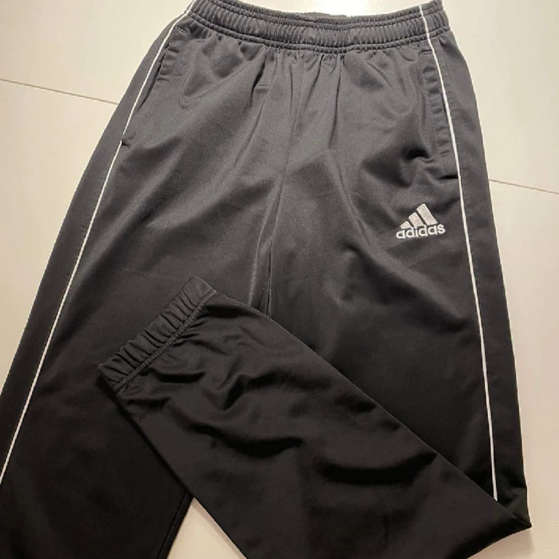 Adidas TrÀningsbyxor