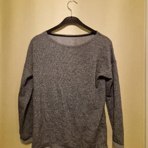 Grå tröja - Bra skick billiga 
