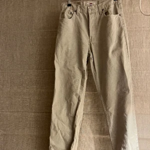 Levis 463 jeans - 9/10 skick, stl är Waist 33 och Length 34, modellen är Levis 463