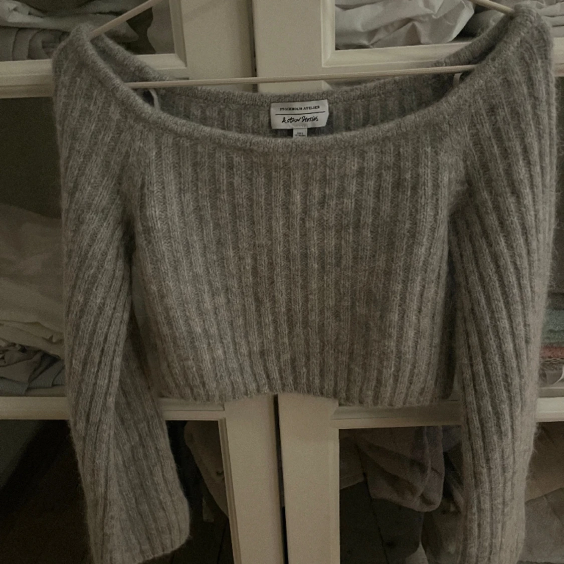Stickad grå topp - 90