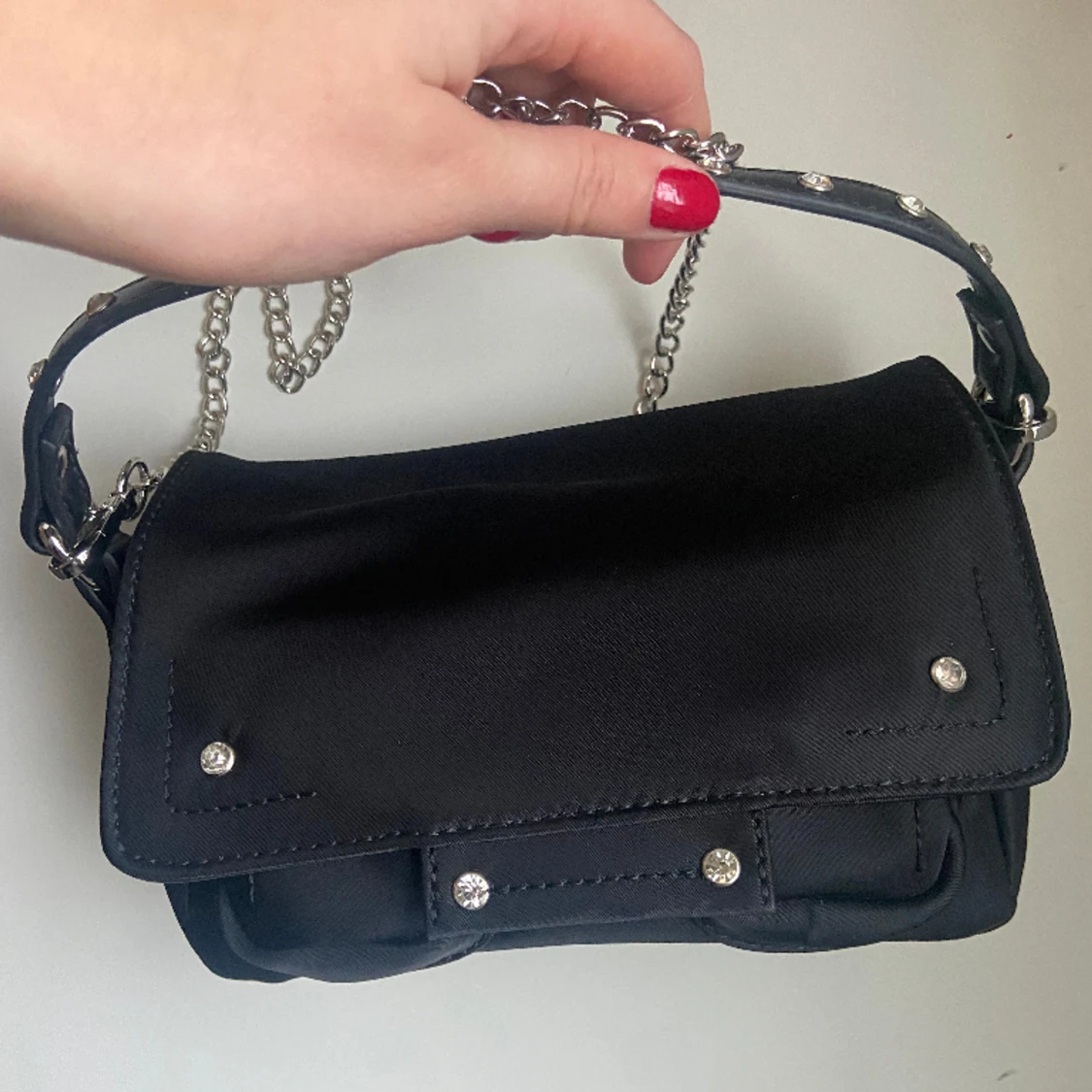 Handväska från Nunoo