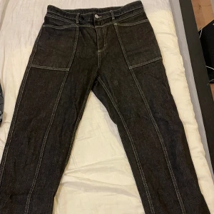 Jeans weekday  - Snygga svarta jeans från weekday strlk 40, motsvarar 28-29/30