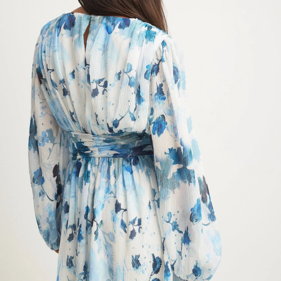 Blommig klänning  - 91