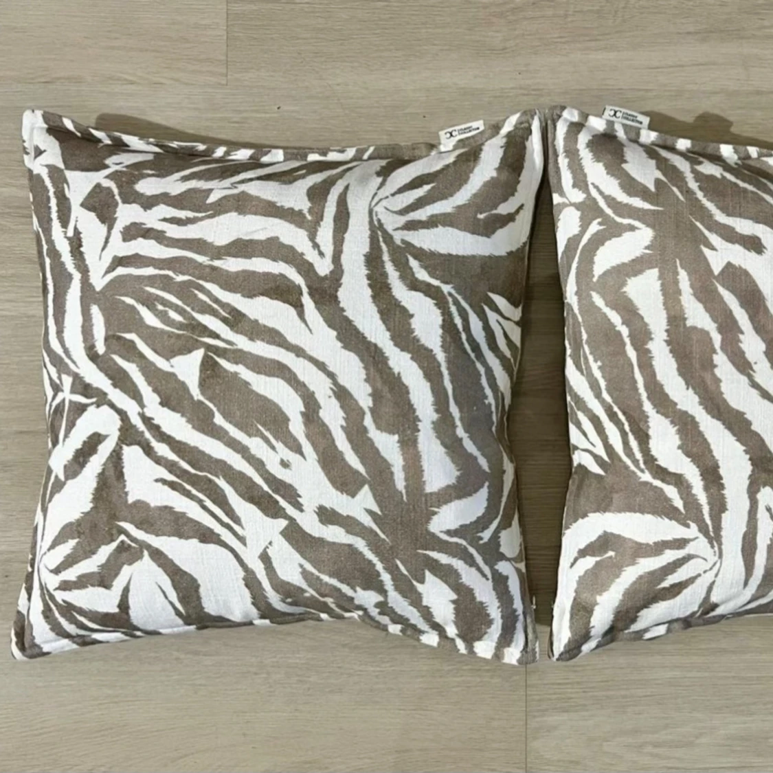 2 kuddar Classic Collection 