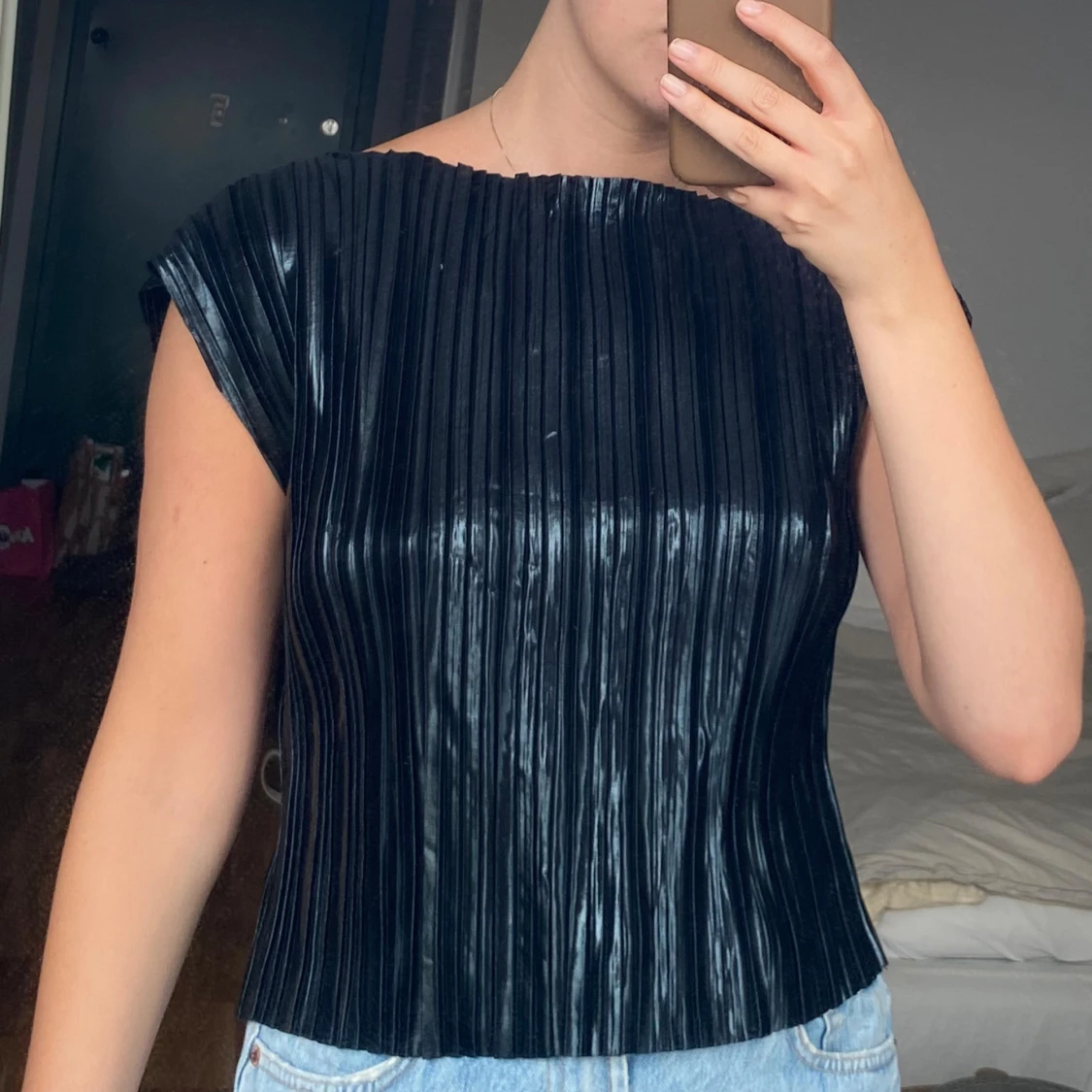 Glansig topp från zara