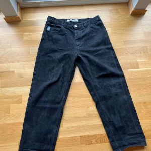 Polar 93 Denim - Hej, säljer nu dessa skit snygga Polar 93 Denim jeansen för jag rensar garderoben. Storlek M. Jättebra skick, iprincip nyskick!  Nypris:1500 Mitt pris:359